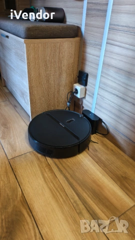 Робот прахосмукачка Roborock E4
