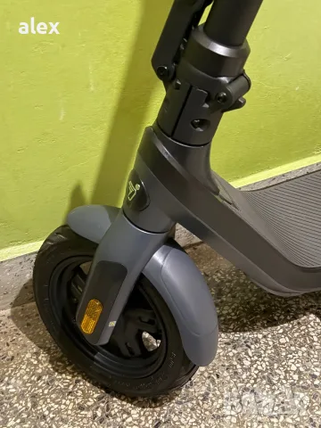 Електрическа тротинетка Ninebot by Segway E2 Pro, снимка 9 - Велосипеди - 54890783