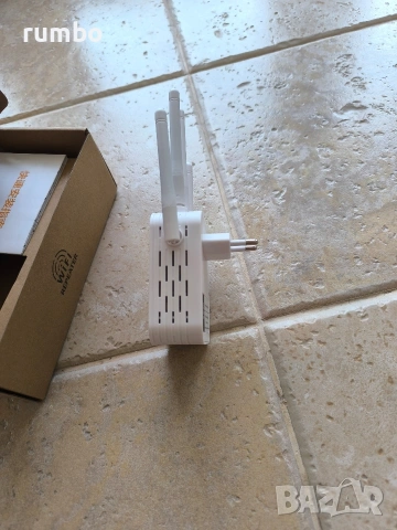 продавам WiFi репитер , снимка 4 - Рутери - 54783857