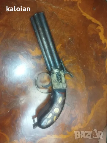 Старинен капсулен пистолет тип „пеперница“ (на английски: pepperbox pistol или pepper-box revolver, снимка 9 - Антикварни и старинни предмети - 55536209