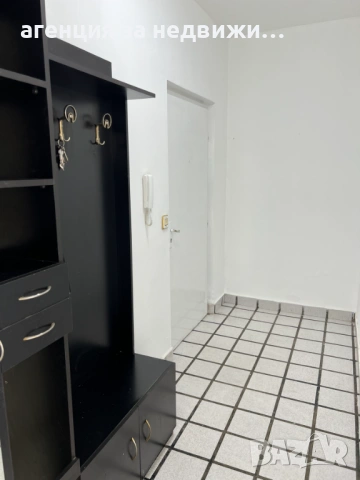 Двустаен апартамент под наем в кв.Тракия