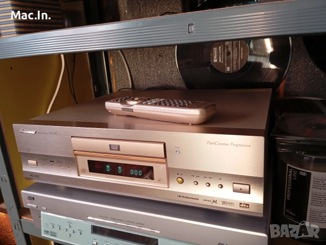 Pioneer DV-737
