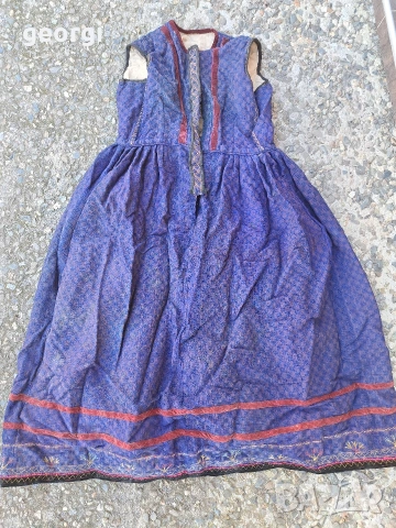 стар автентичен сукман и риза за носия 