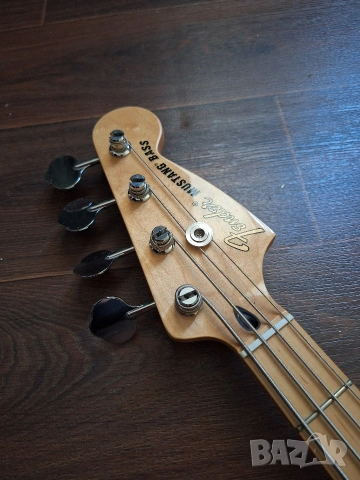 Бас китара Fender Mustang PJ special edition , снимка 3 - Китари - 54956661