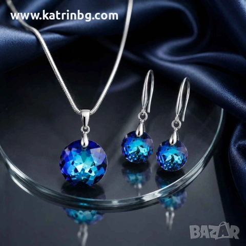 Комплект бижута Сваровски Bermuda Blue – колие и висящи обеци, снимка 2 - Бижутерийни комплекти - 54718458