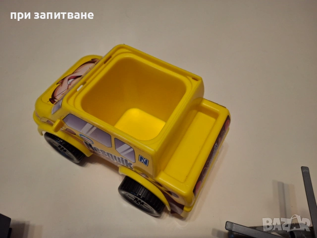 Кола Nesquik, ремарке Playmobil, двете и моторни шейни McDonald's др., снимка 14 - Колекции - 54634295