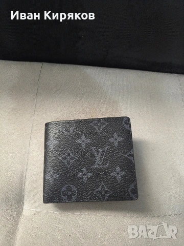 Louis Vuitton портфейли