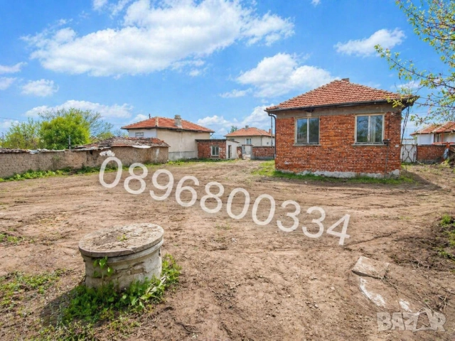 Продава КЪЩА с голям двор в с. Пъдарско, снимка 2 - Къщи - 54337355