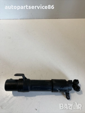 Помпа за измиване на десна фар за Mercedes E280 CDI W211 (2007) A2118601647, снимка 3 - Части - 53962861