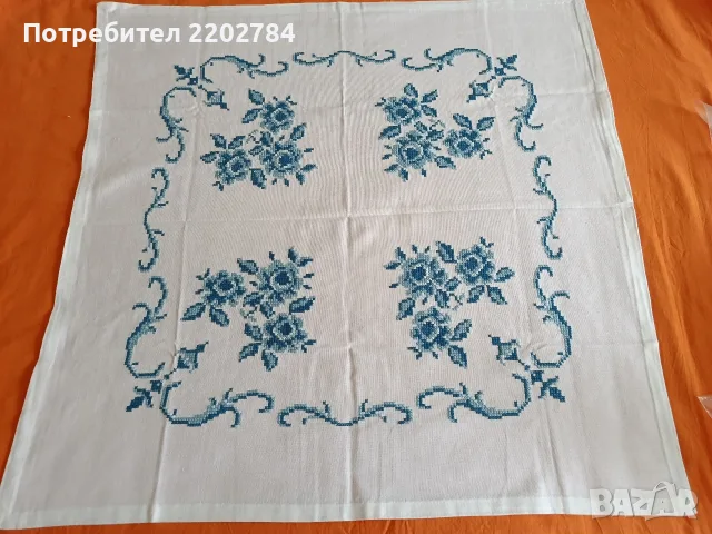 Битови, бродирани карета за маса , снимка 13 - Покривки за маси - 55671872