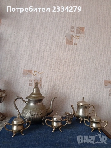 Стари кани чайници, красива масивна изработка.
