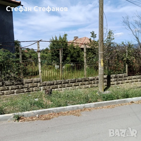 къща в село Ягода двор 600м2 партида ток вода локация център, снимка 3 - Къщи - 54526630