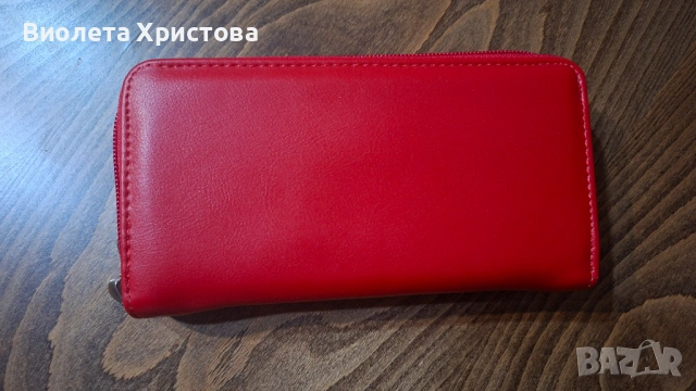 Дамско червено ново портмоне, снимка 2 - Портфейли, портмонета - 54383551