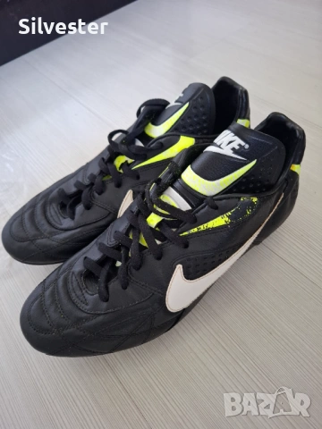 Черни футболни обувки / бутонки Найк / Nike, Естествета кожа, номер 45.5, снимка 2 - Футбол - 54568742