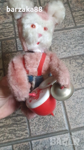 Стара играчка Заек барабанист