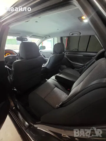 Toyota Avensis T25 Face-lift, снимка 5 - Автомобили и джипове - 55436322