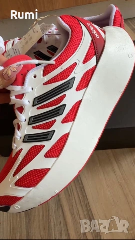 Оригинални нови маратонки Adizero Aruku! 42 н, снимка 12 - Маратонки - 54624859