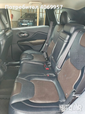 Jeep cherokee за продажба, снимка 9 - Автомобили и джипове - 54205848