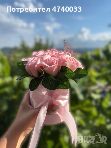 Нежна кутийка със сапунени рози, снимка 3 - Подаръци за рожден ден - 55226136