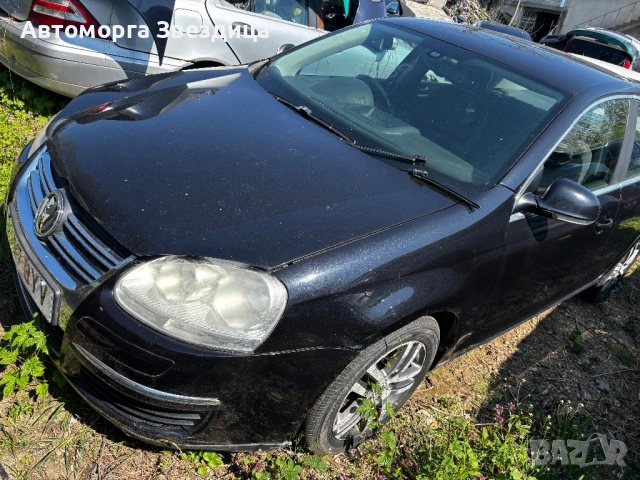 VW Jetta 2.0 tdi на части , снимка 3 - Автомобили и джипове - 54657130
