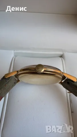 Universal Genève – 18K масивно злато – Vintage Swiss, снимка 4 - Мъжки - 55359893