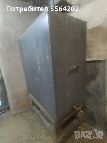 Метална цистерна 