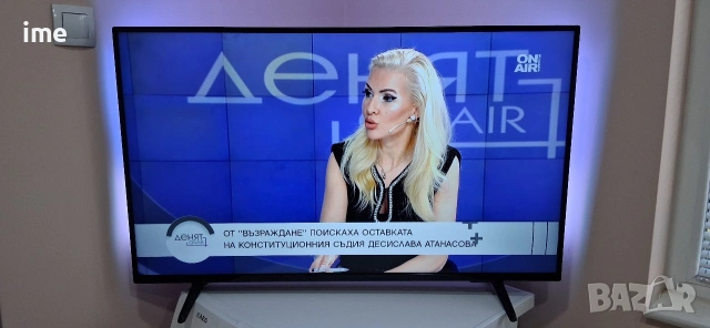 SMART 4K LED Ambilight телевизор Philips НОМЕР 76. Model 43PUS6704/12. Wi-fi. 43 инча - 109см..., снимка 2 - Телевизори - 55137592