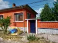 Едноетажна къща в село Градина, общ. Първомай, снимка 1