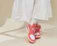 оригинални маратонки Air Jordan 1 Mid AJ1 Strawberries номер 36 ,5, снимка 3