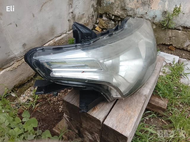 Десен фар за Mitsubishi Outlander   2013г., снимка 2 - Части - 54094684