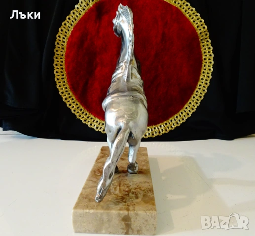 Калаена статуетка,фигура изправен Кон,мрамор. , снимка 5 - Статуетки - 55101860