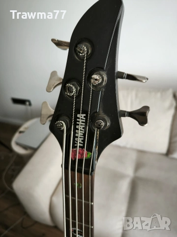Yamaha RBX375 5-струнна бас китара, снимка 5 - Китари - 54995726