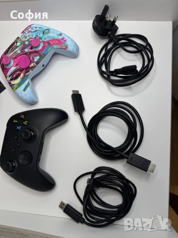 Xbox Series X 1TB, снимка 2 - Xbox конзоли - 55396921
