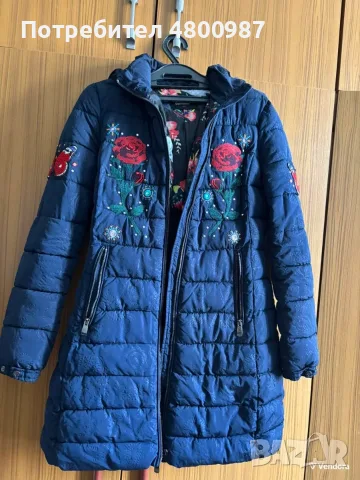 Зимно яке Desigual с бродирани рози размер S като ново, синьо 