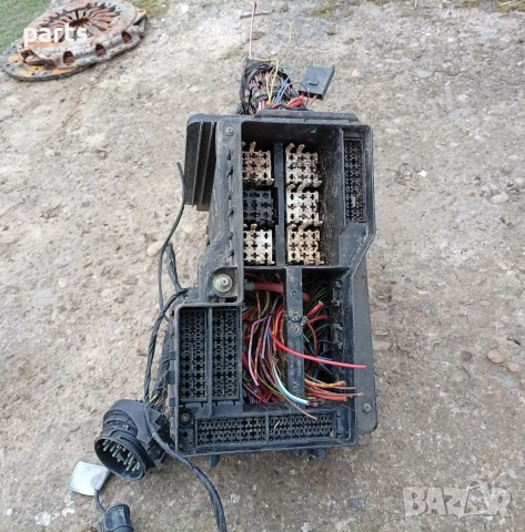 Бушонна Кутия БМВ 3 E36 1.6 Бензин , снимка 2 - Части - 54064117