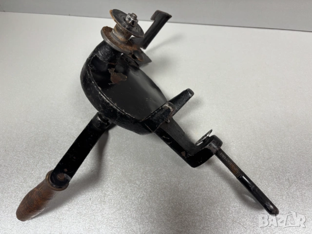 Стар, здрав, работещ Ръчен Шмиргел, снимка 4 - Други инструменти - 48779090