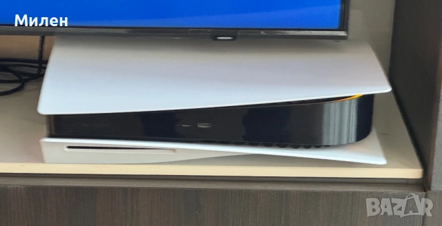 Продавам Sony PlayStation 5 (PS5) Disc Edition – Като нова!, снимка 2 - PlayStation конзоли - 54306200