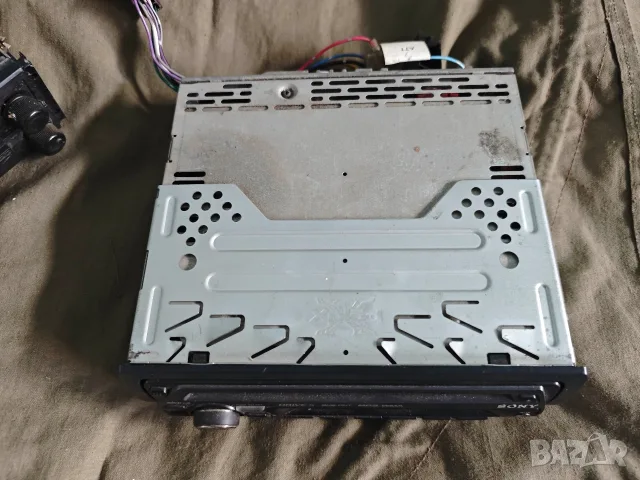 продавам стари касетофони кола : Sony CDX-GT222 и Philips 775, снимка 4 - Други - 55545357