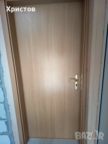 Интериорна врата