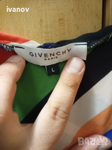 Givenchy Paris дамска блуза без ръкави , снимка 2 - Други - 55156333
