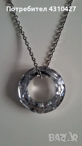 Дамско сребърно колие с елемент Swarovski