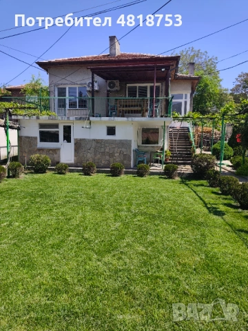 Продавам къща на 2 етажа