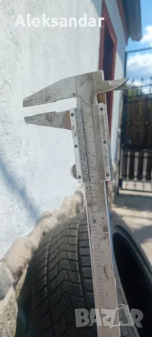 Зимни гуми 275/45/21, снимка 8 - Гуми и джанти - 55414720