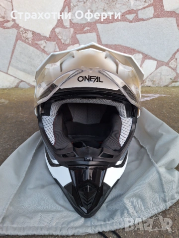 Ендуро каска O'NEAL SIERRA II R white/black/gray v.24 (М 58 см), снимка 5 - Аксесоари и консумативи - 54788445