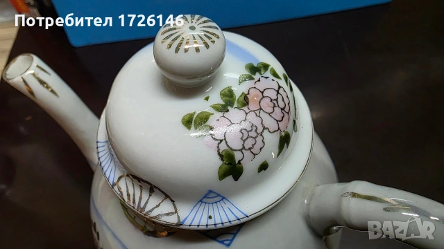 Японски порцеланов чайник в стил Kutani ware, снимка 4 - Други - 54046763