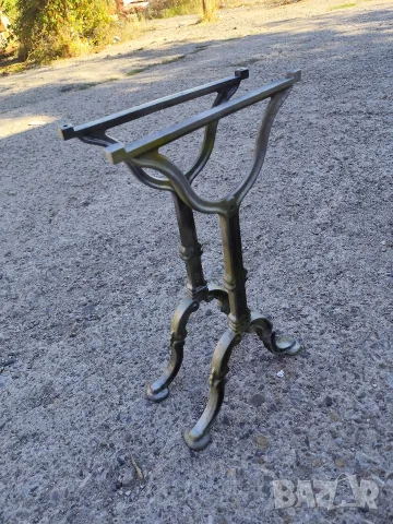 чугунени крака за маса 