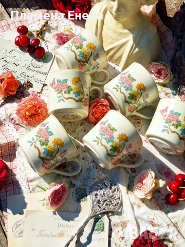 Шест чаши за чай Royal Albert 