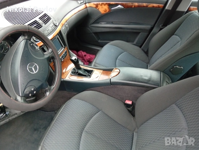 Резервна гума крик ключ и други части за Мерцедес Е Класа , снимка 11 - Части - 54217776