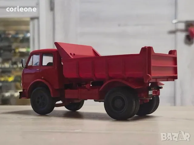 МАЗ 503 А самосвал 1970 - мащаб 1:43 на DeAgostini моделът е нов в блистер MAZ, снимка 3 - Колекции - 55567755
