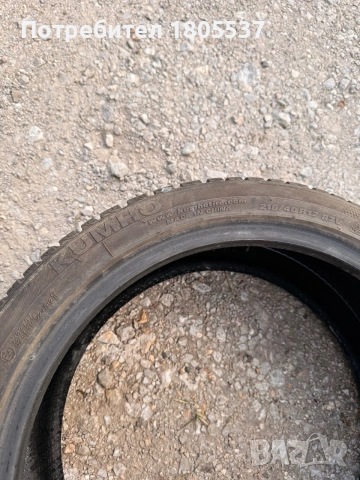 Зимни 215/40/17 kumho wintercraft, снимка 4 - Гуми и джанти - 54986078